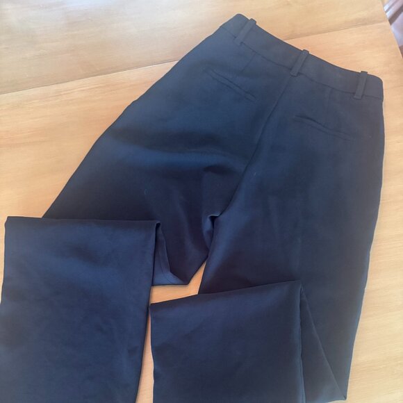 Aritzia Wilfred Black Dress Pant LIKE NEW Size 0 - 30 inch inseam - Picture 2 of 5